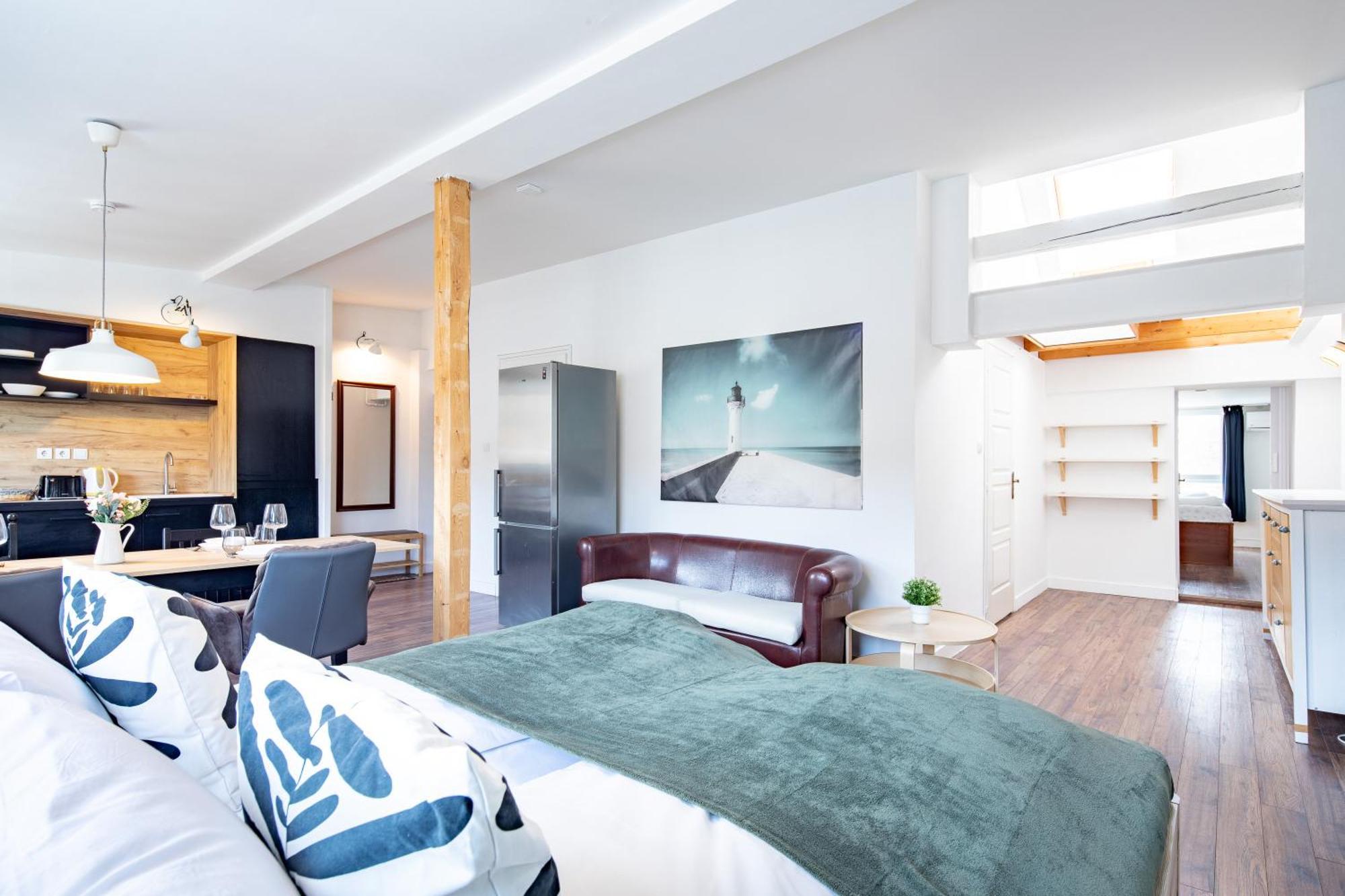 Lovag Loft - Quiet, Spacious And Bright דירה *